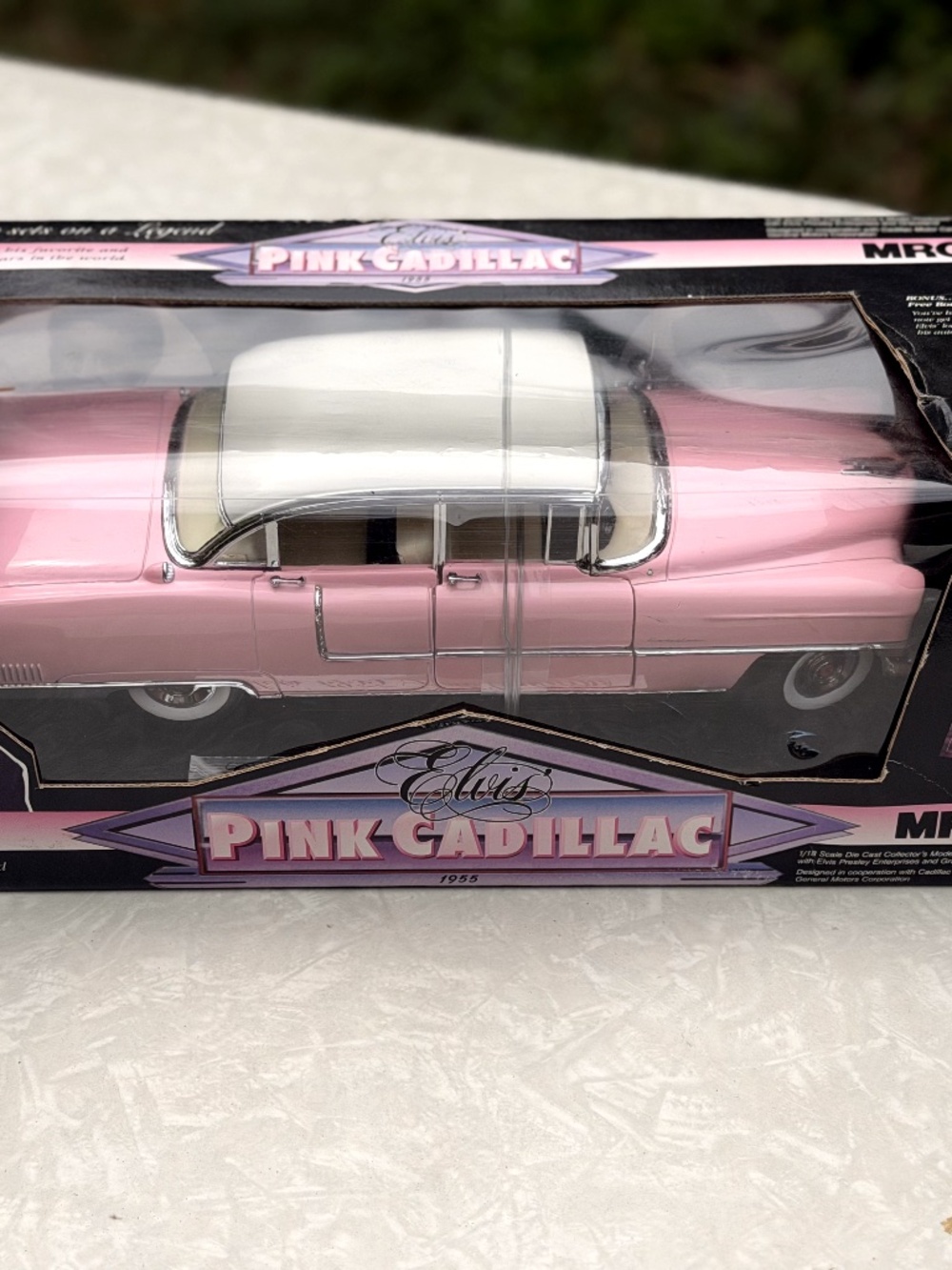 1995 Elvis Presley Pink Cadillac 1:18 Die-Cast Collectible – Original Box